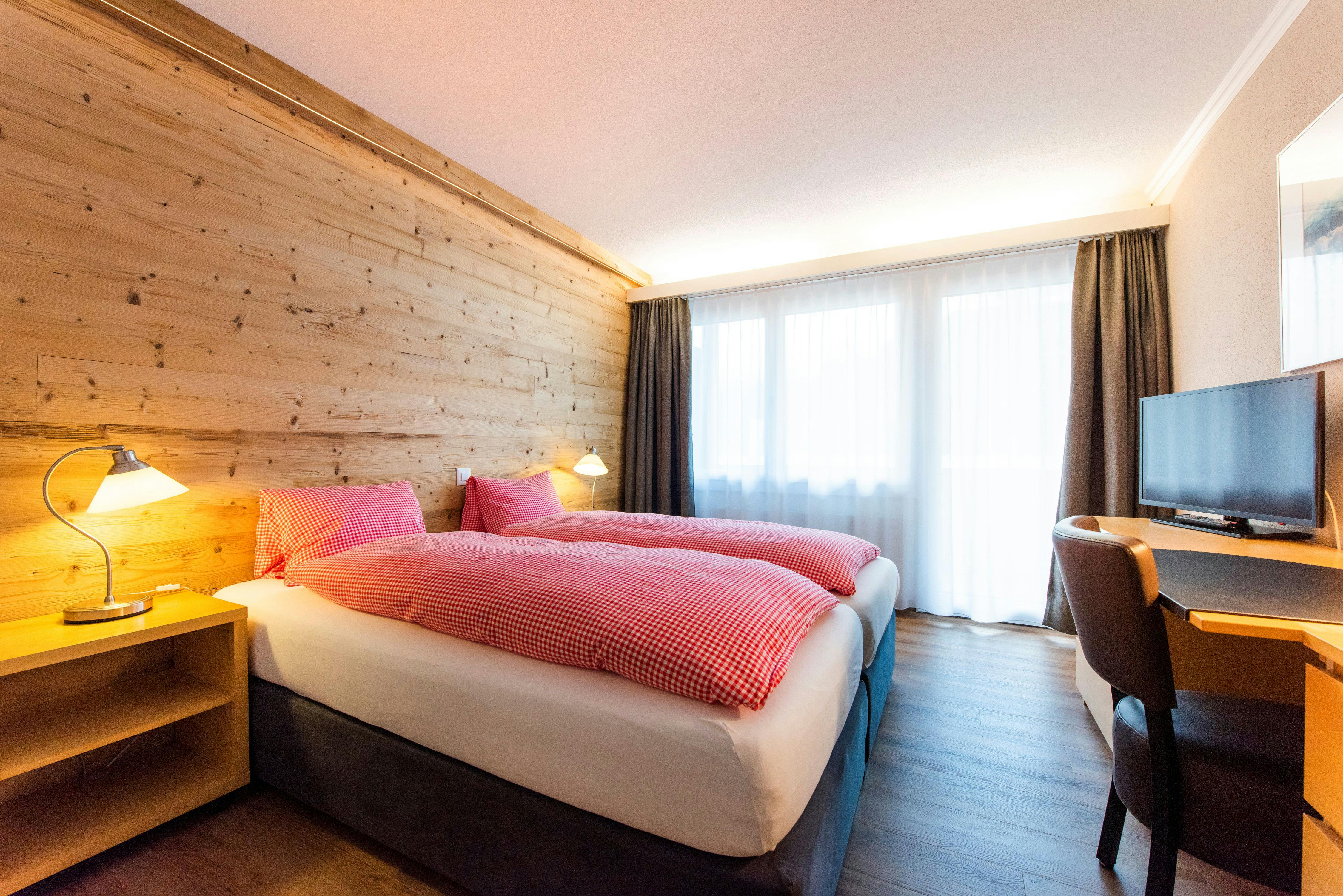 Overnight stay Weisses Kreuz