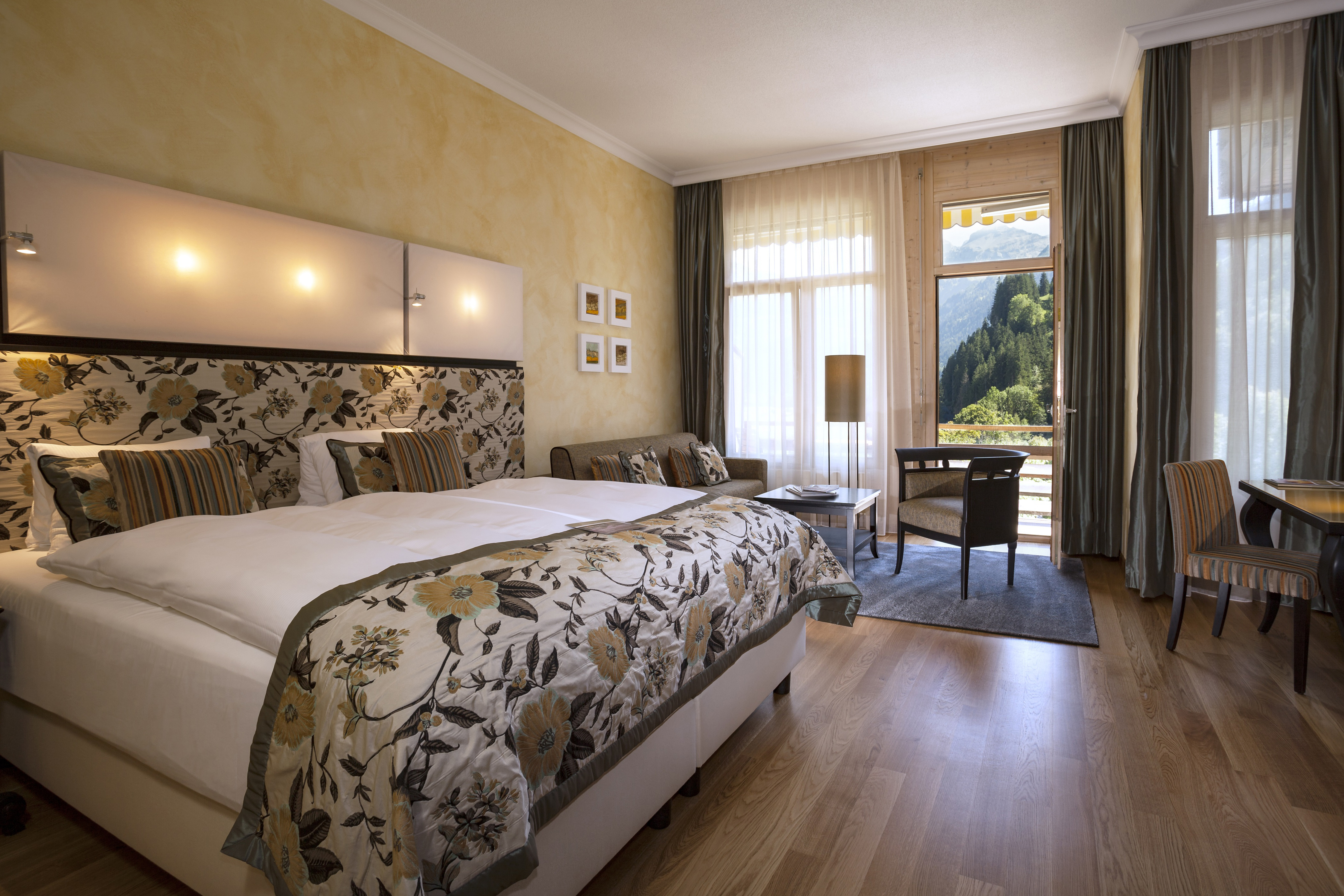 Overnight stay in our „rooms for dreams“ - Special offers for Mother's Day
