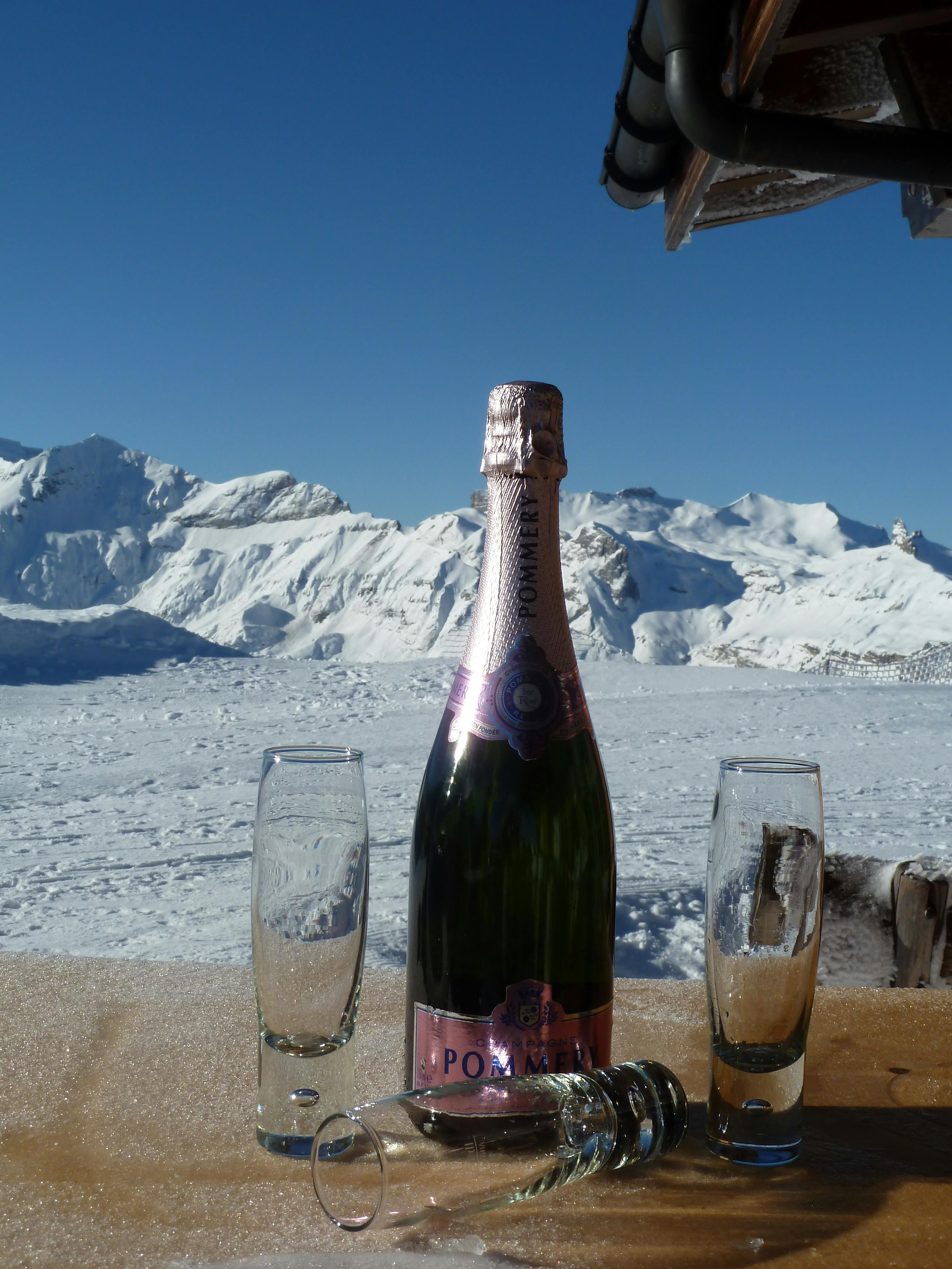 Prosecco an der Spycher Bar