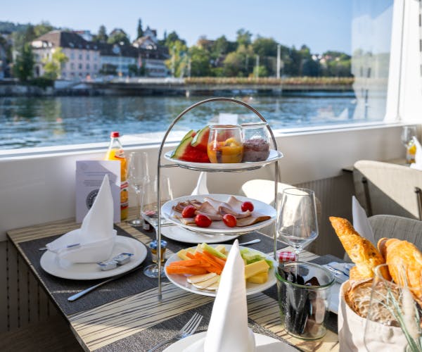 Brunch-Schiff
