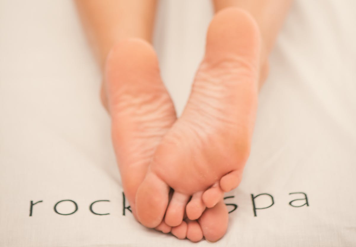 THE DUET – MANICURE & PEDICURE (100 minutes)