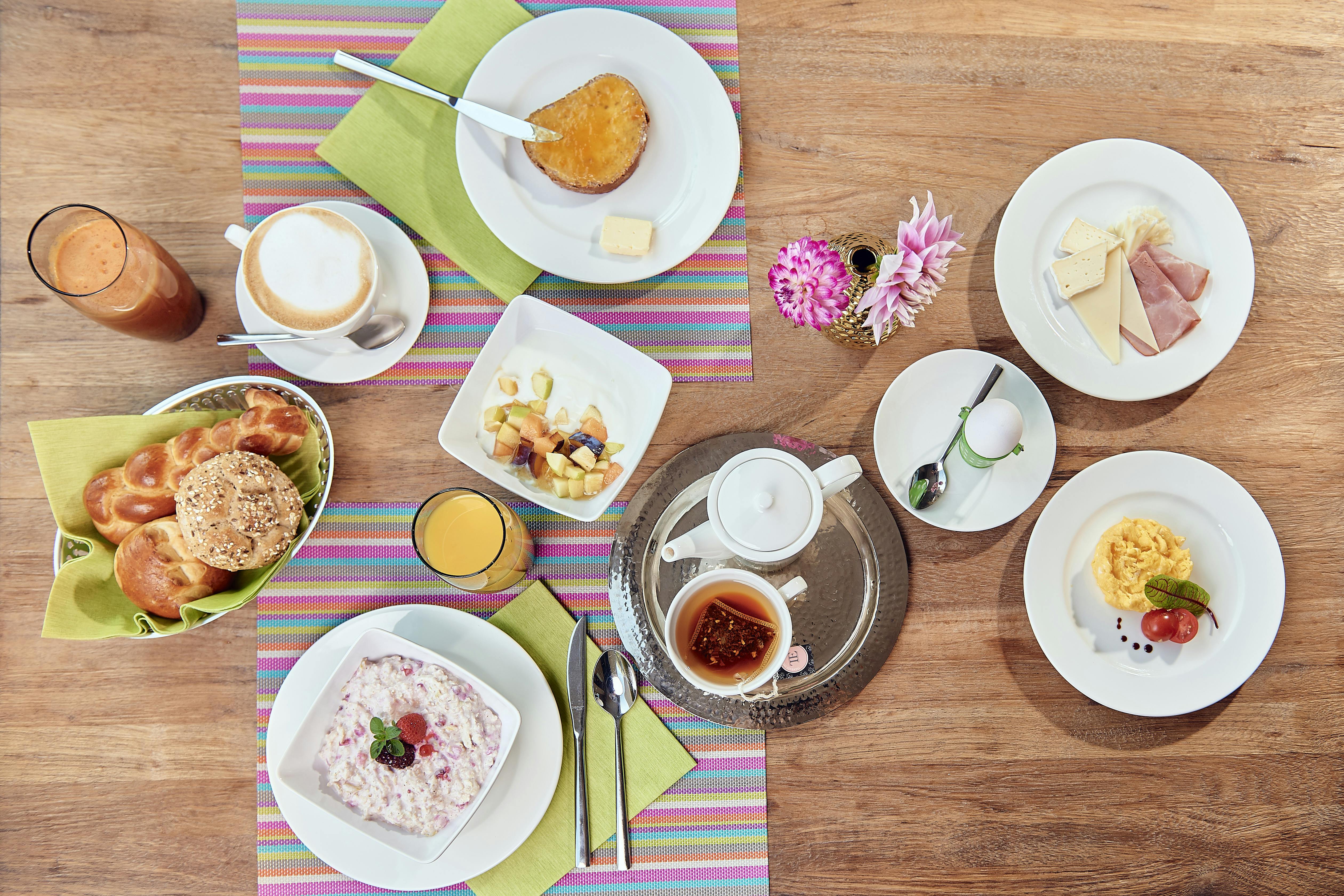 Reichhaltiges Frühstücksbuffet