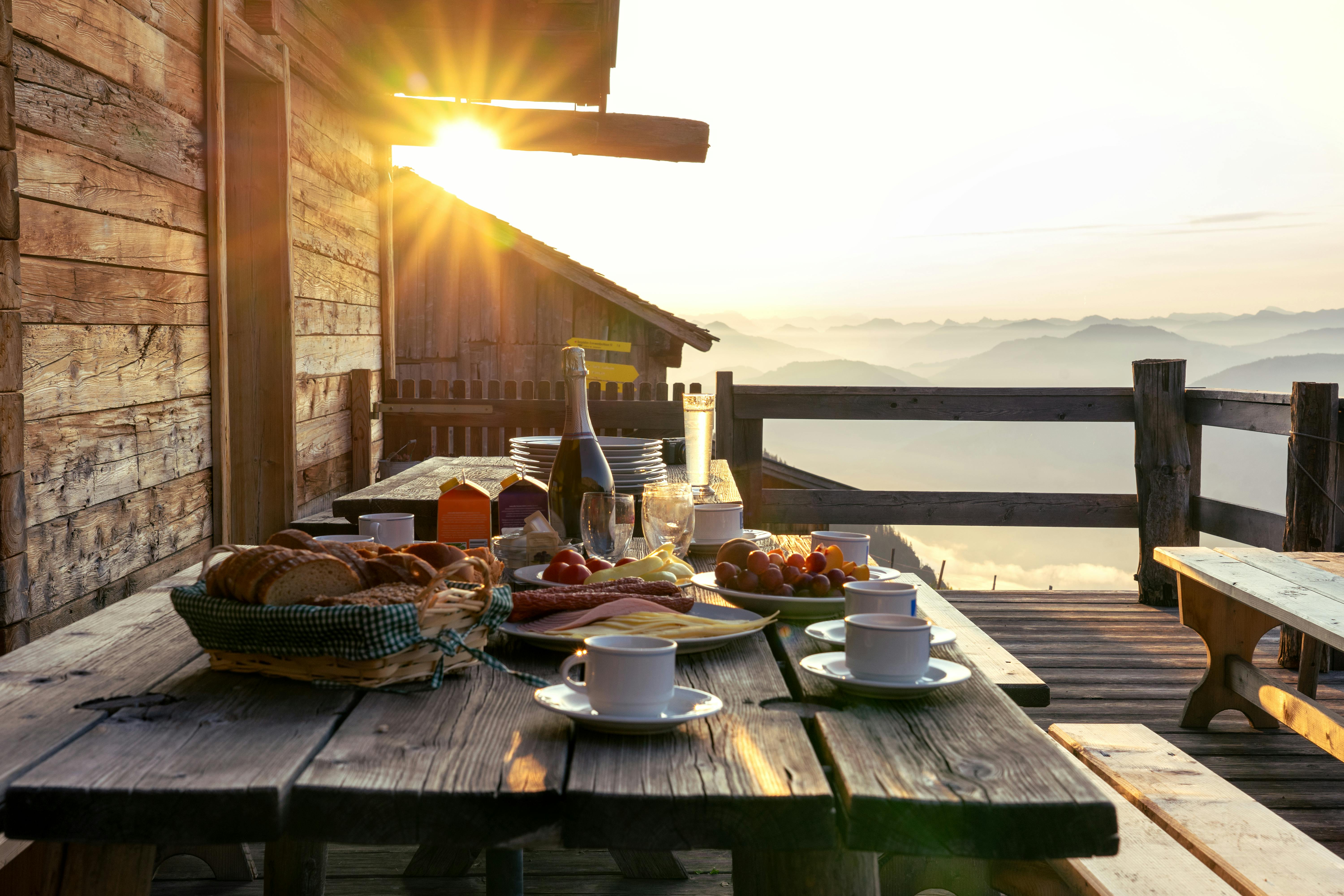 BRUNCH AT THE SUMMIT