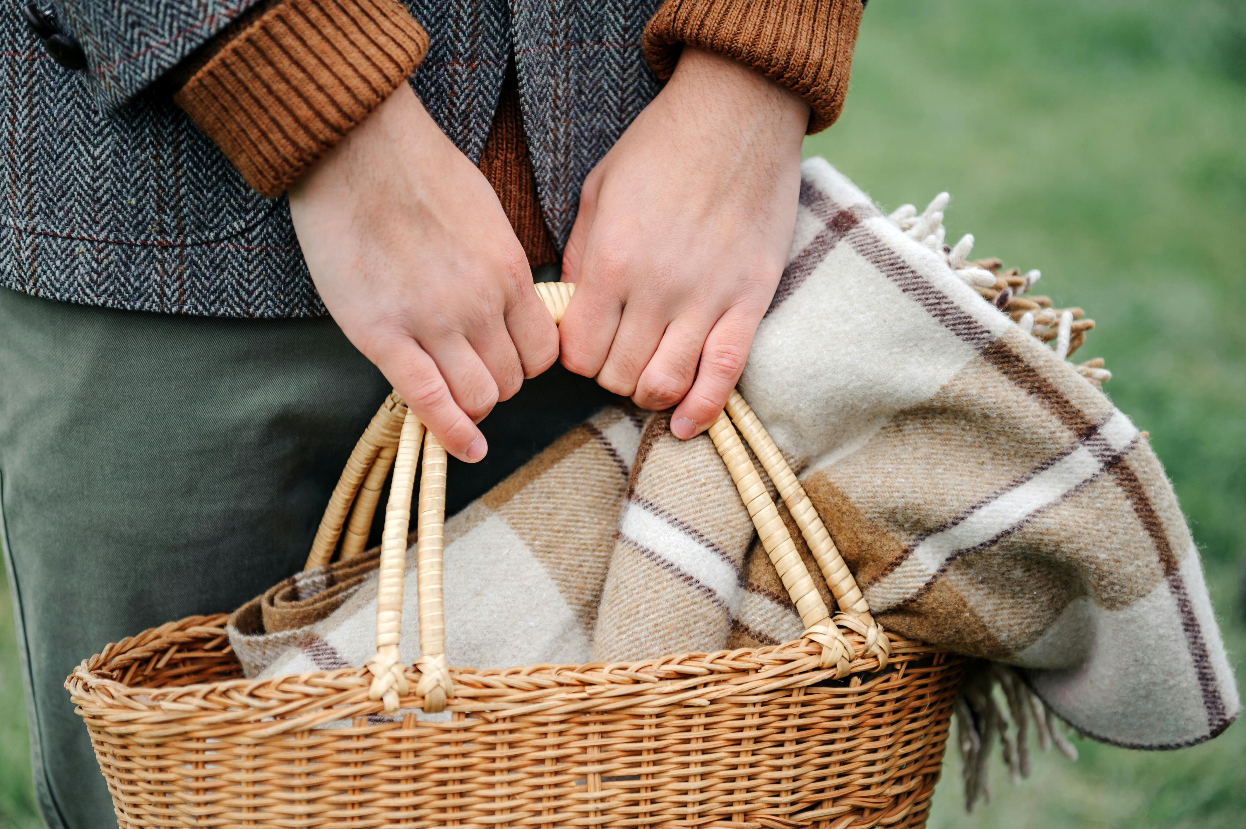PICNIC OUT IN NATURE