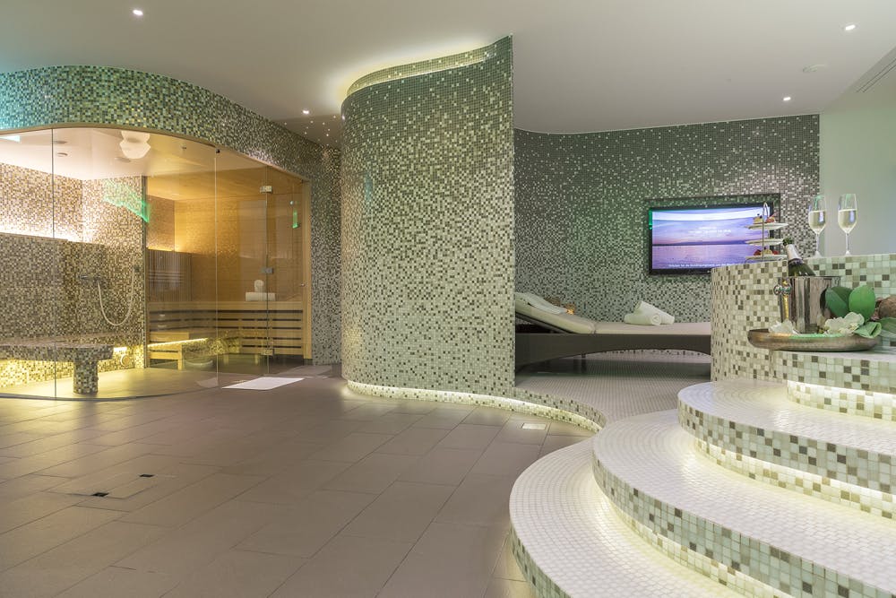 Private spa with overnight stay in the Oberwaid