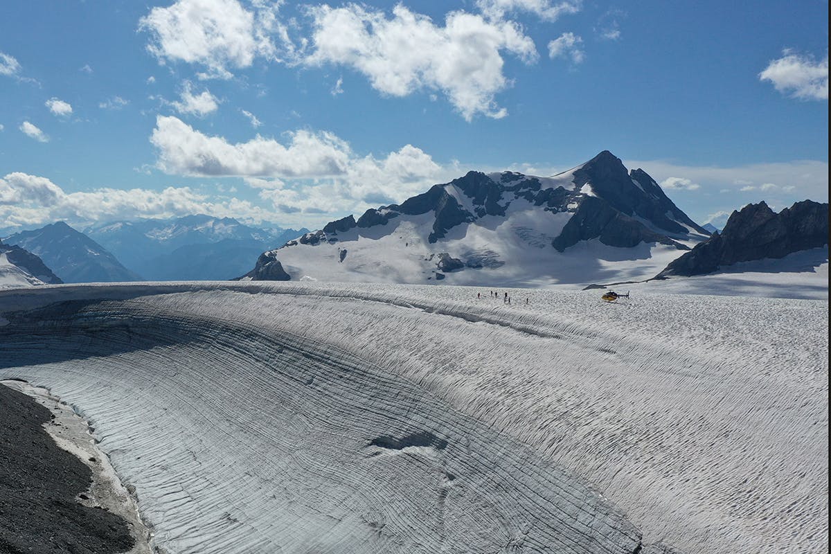 Rundflug über den Hüfigletscher