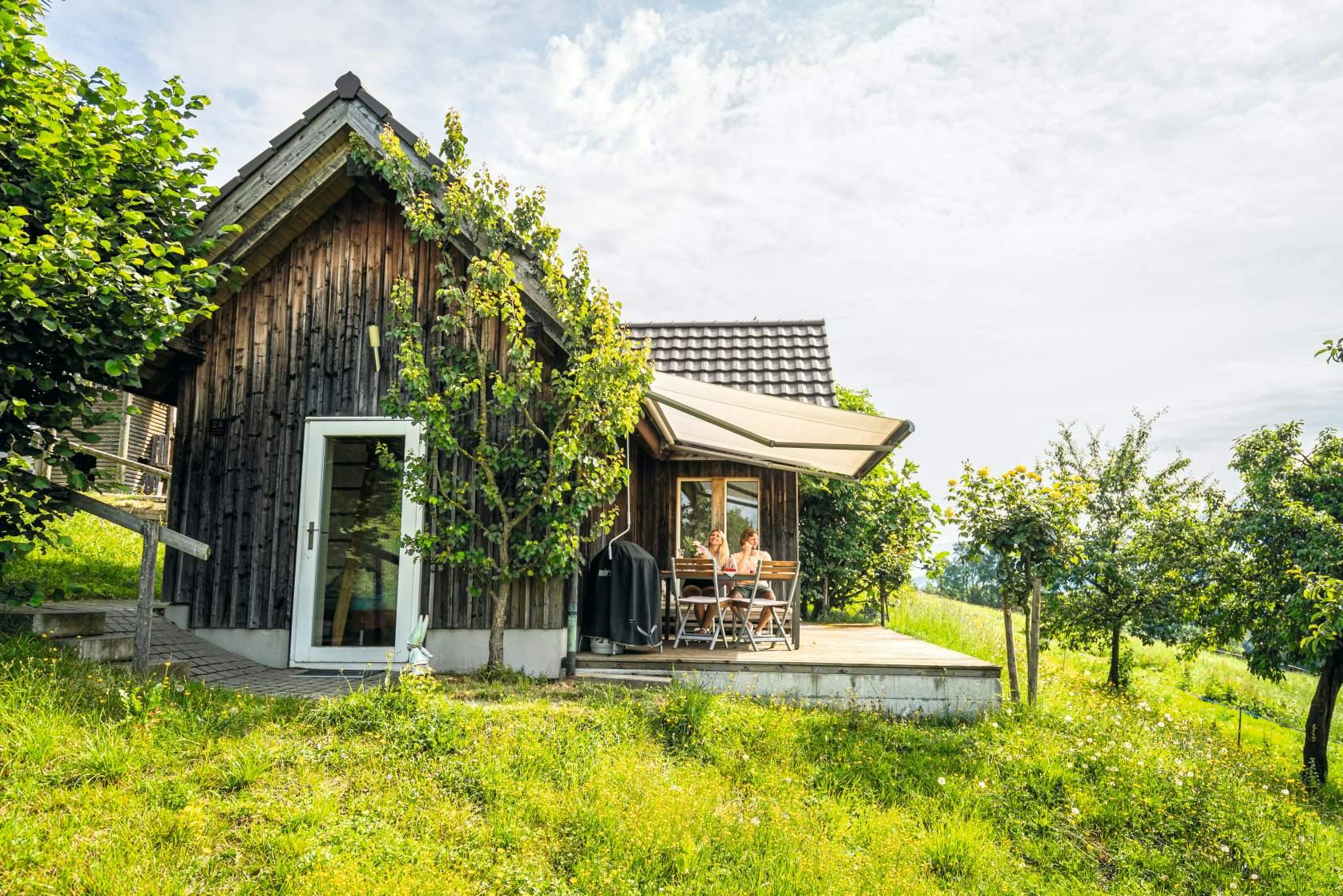 Bienenhaus Übernachtung auf dem Bauernhof Gehren