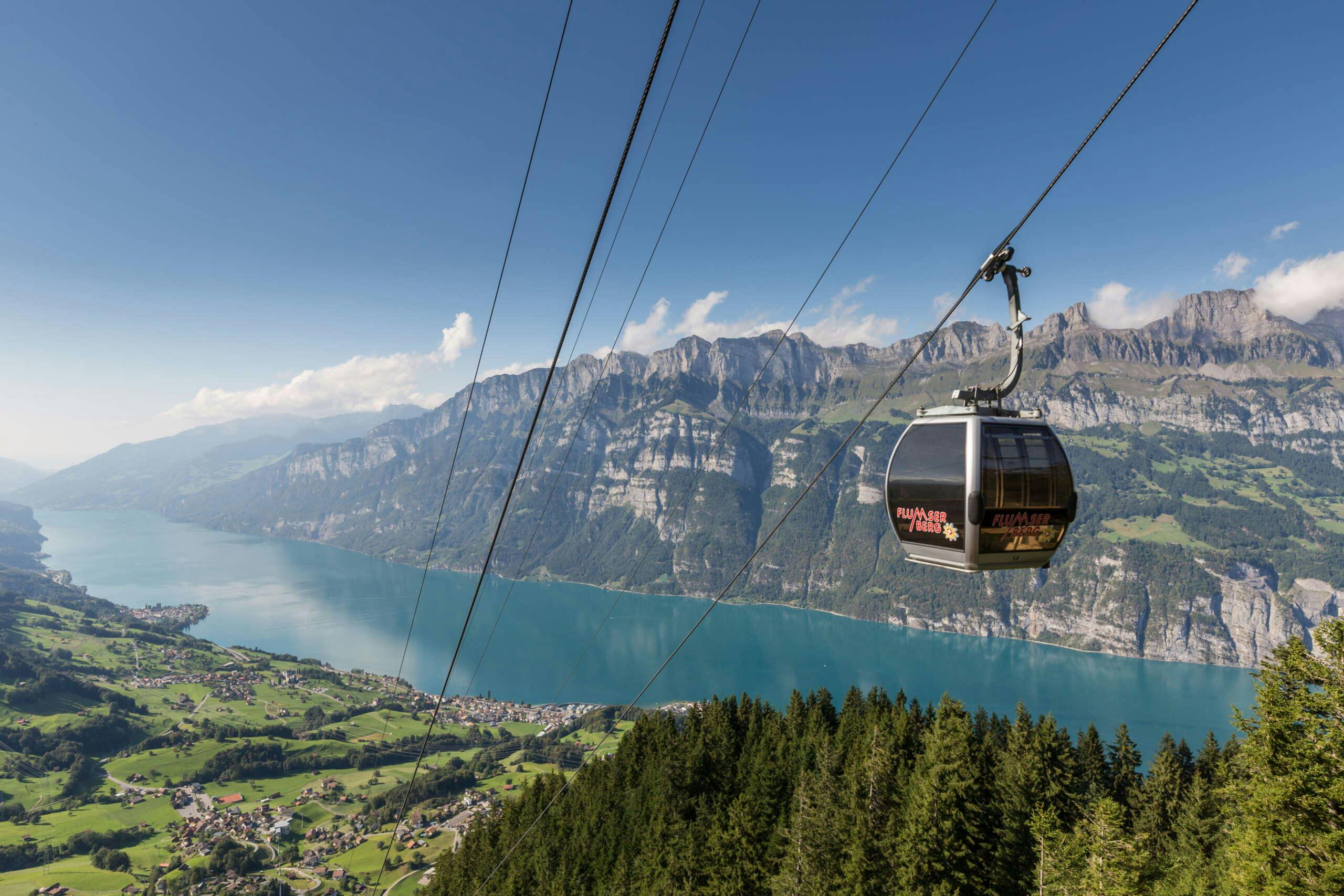 Pleasure Tour - Lake and Mountains