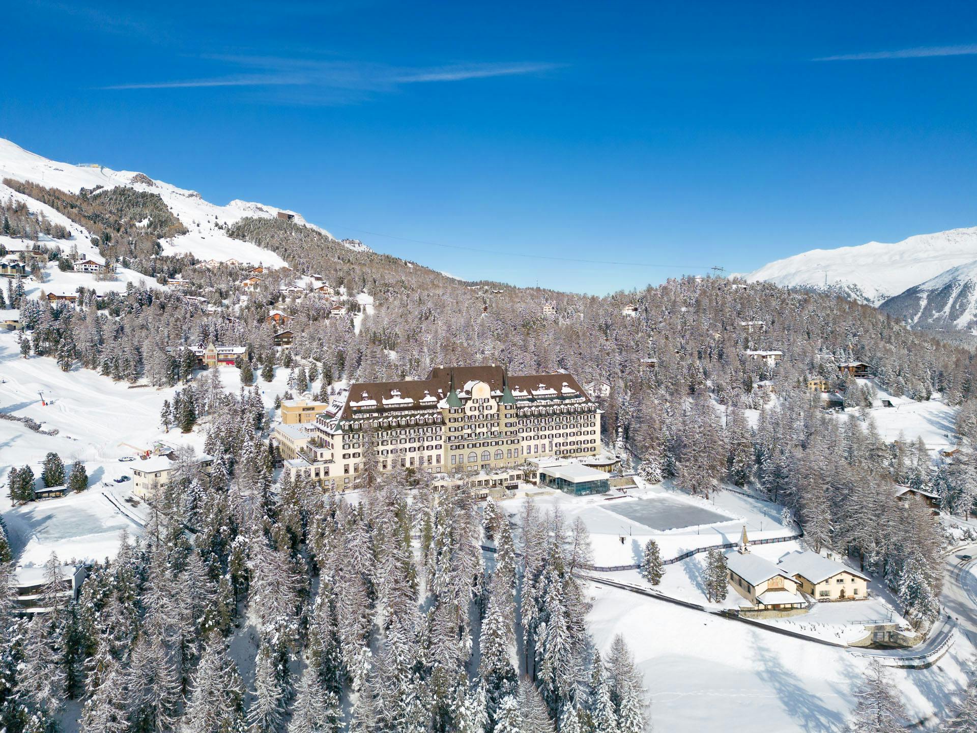 Übernachtungsgutschein für das Suvretta House im Winter