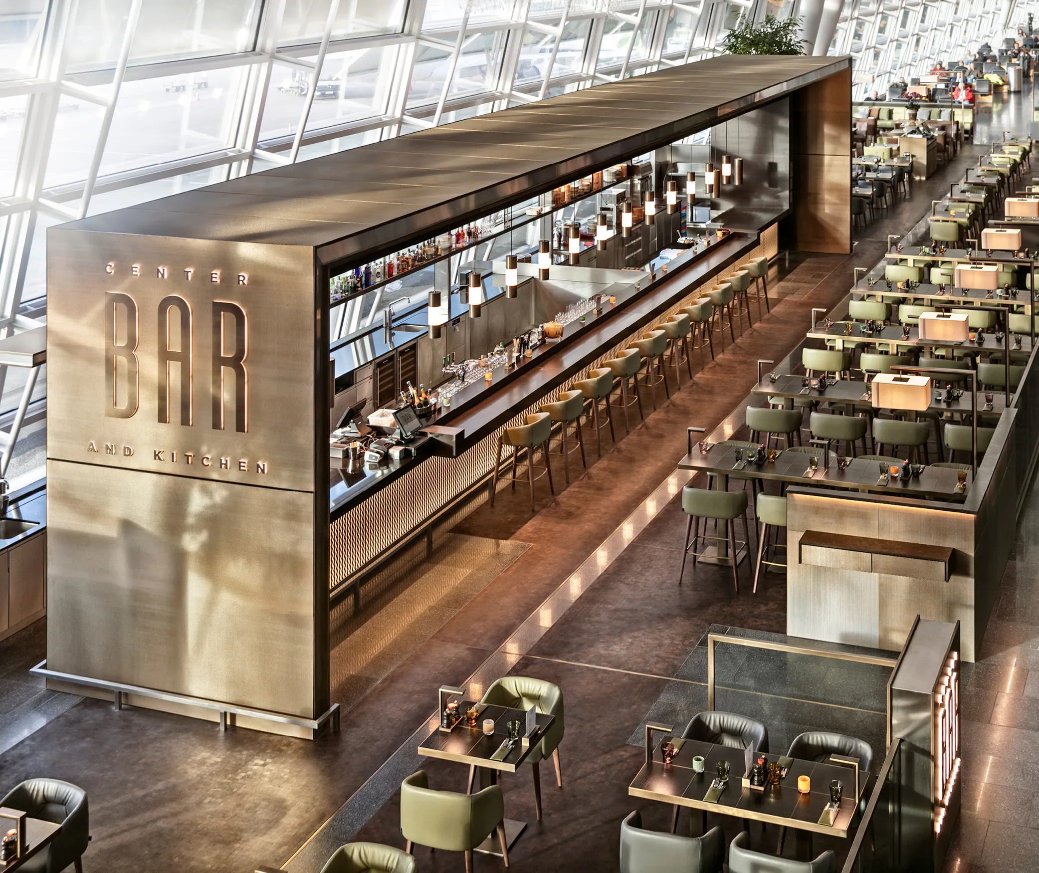 <span style="font-family: 'GT Ultra Bold';">CENTER BAR</span><br>
Wertgutschein
