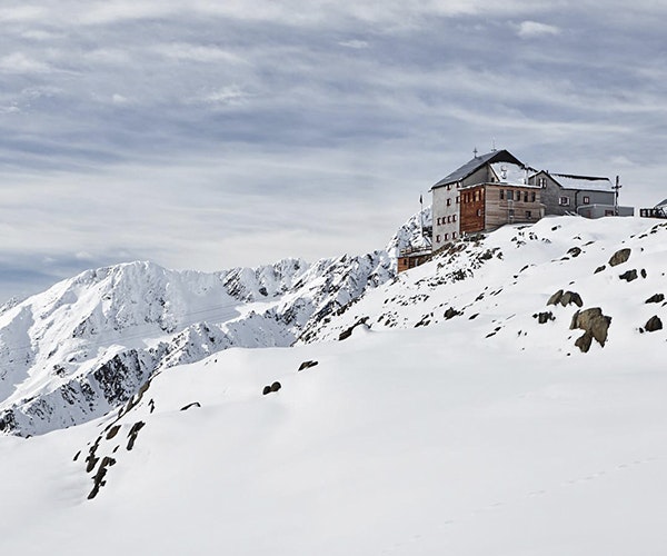 High-alpine glacier world at the BELLA VISTA Mountain Refuge
