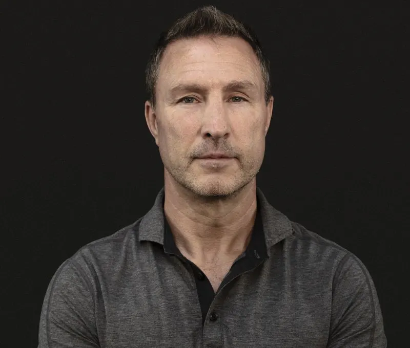 Hockeytrainer Jeff Tomlinson in der blindekuh