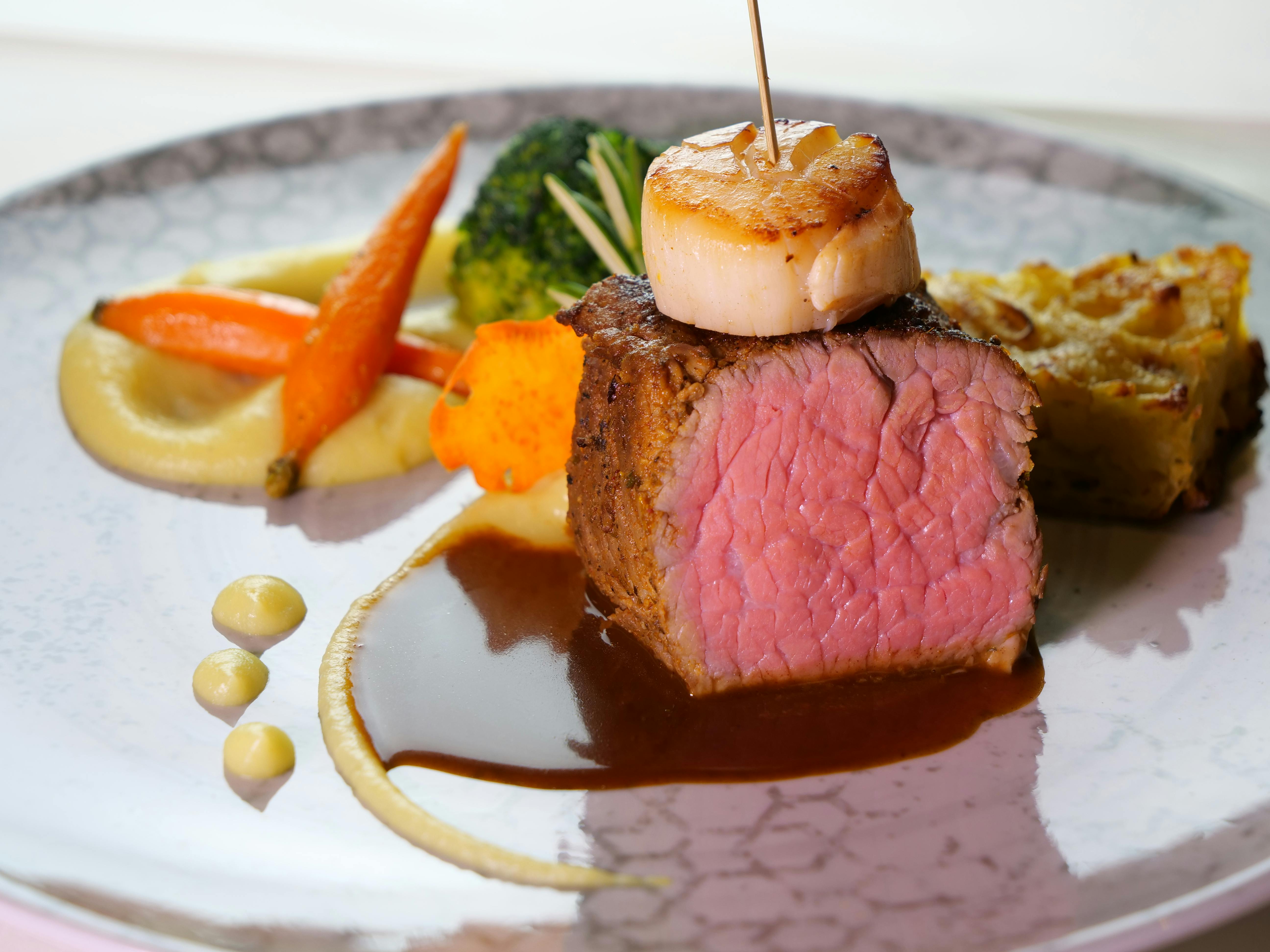 Wine & Dine mit Bernhard Hess