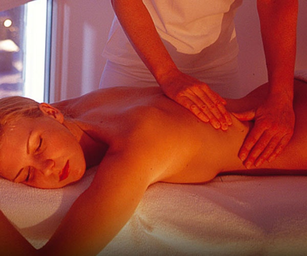 Gutschein für eine Massage im «Wellness on the Top»