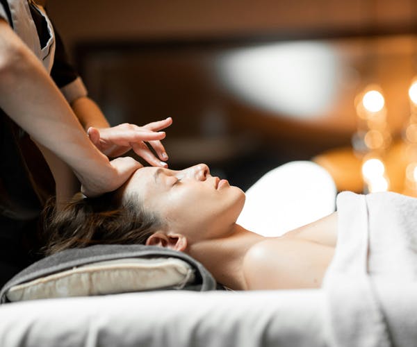 Massagen & Anwendungen