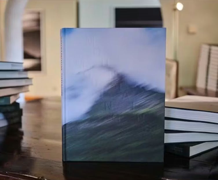 Moving Mountains Buch