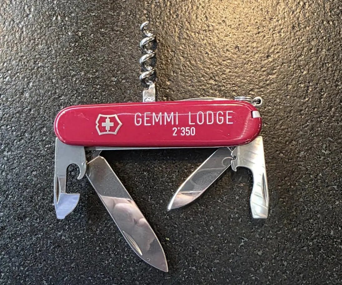 Victorinox Camper Red mit Gemmi Logo