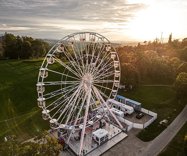 Brunch on the Ferris wheel