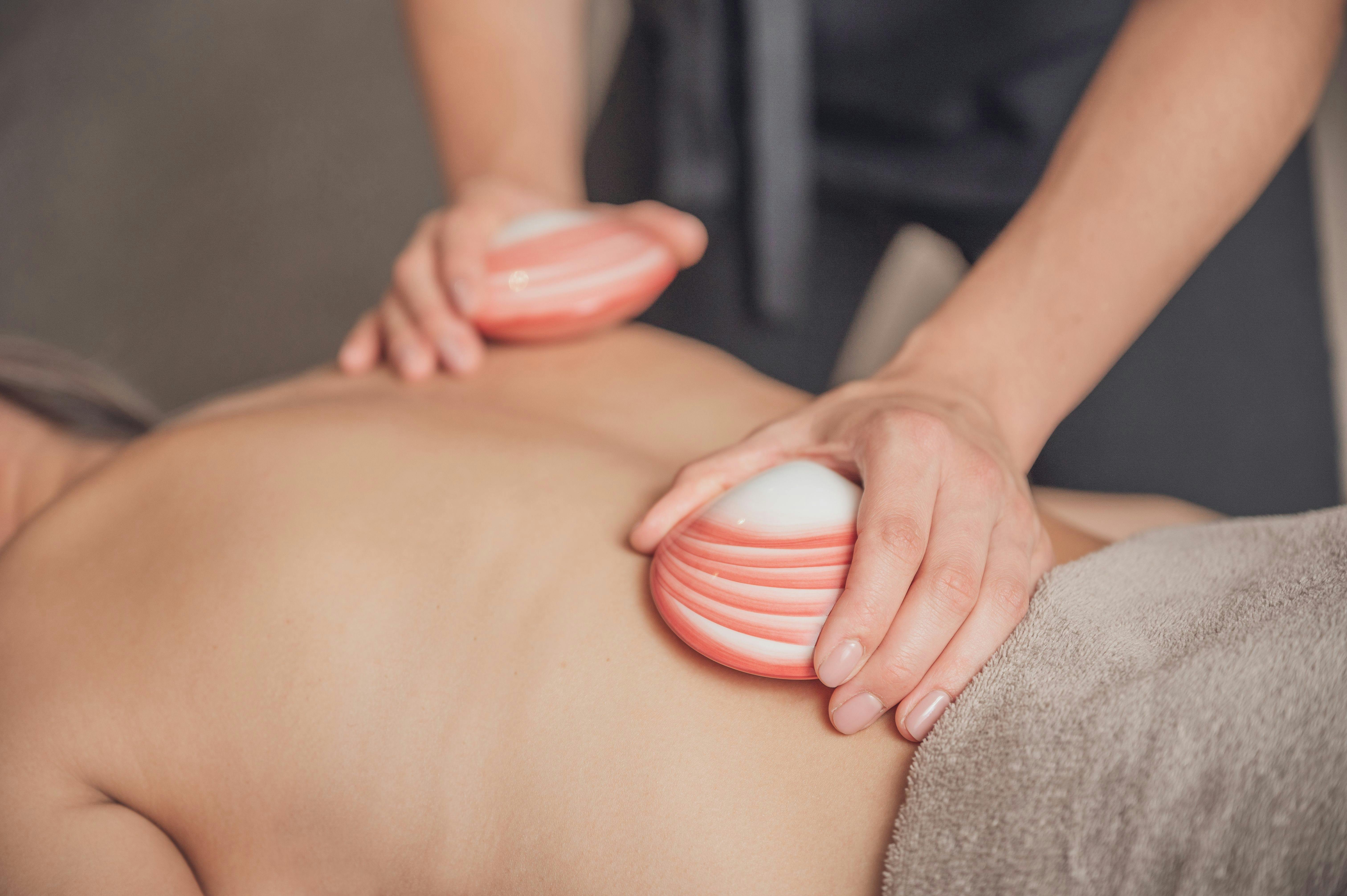 Lava Shell Massage