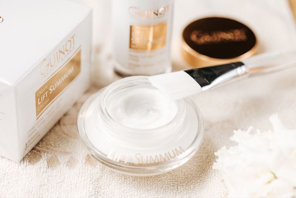 Gesichtsbehandlungen