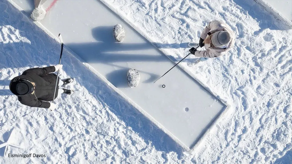 Eisminigolf auf der Elsigenalp