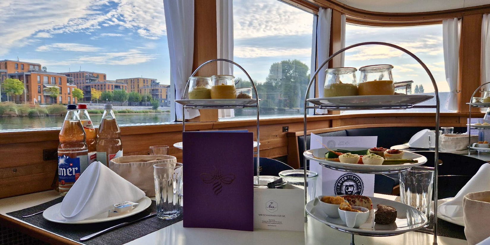 Veganes Brunch-Schiff