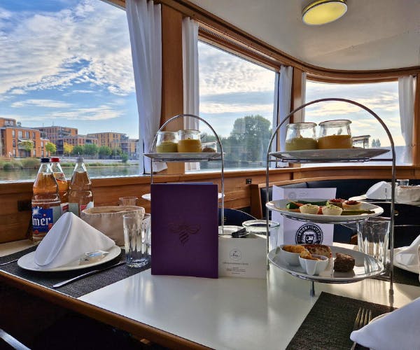 Veganes Brunch-Schiff ab Schaffhausen