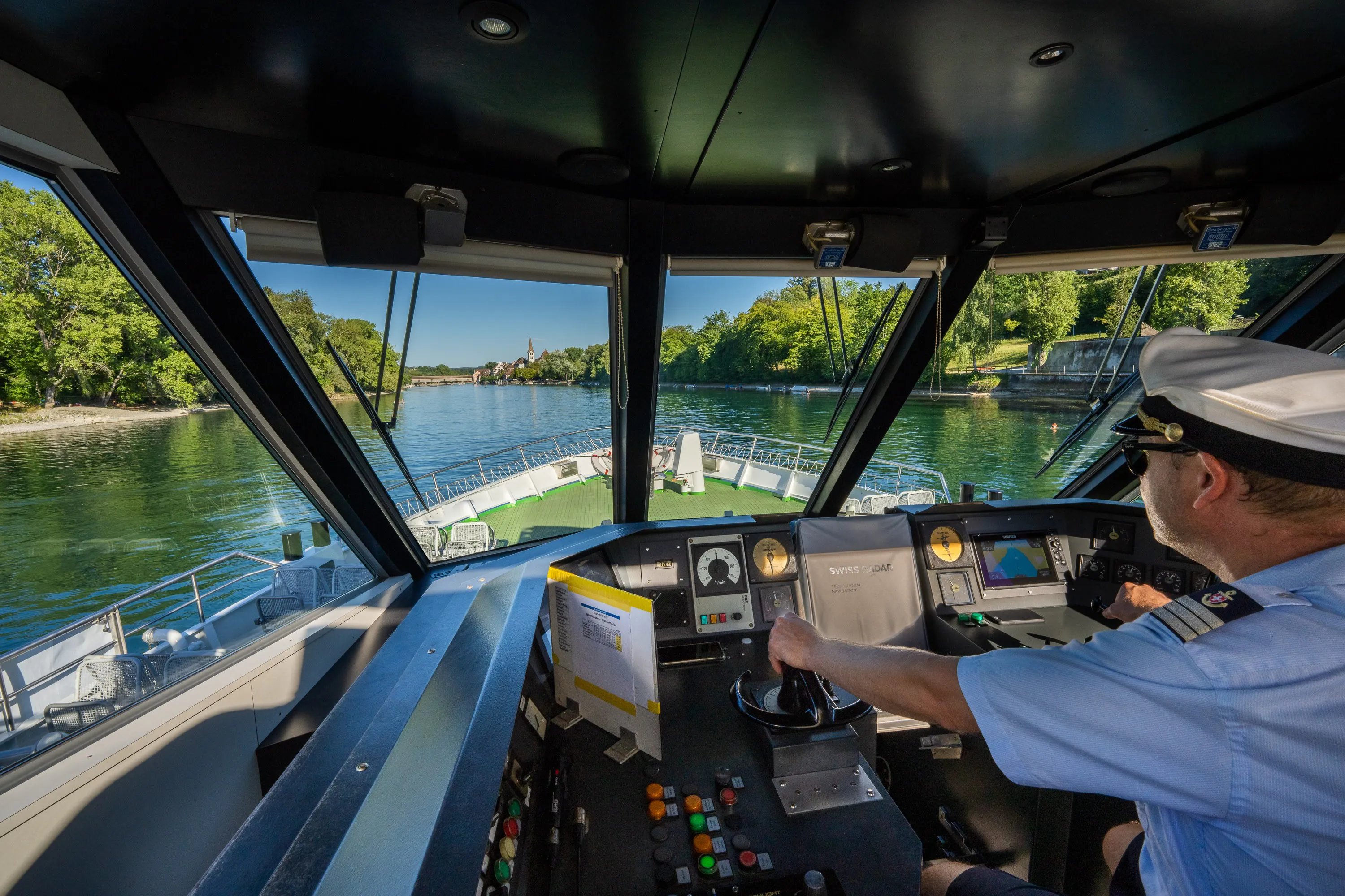 Besuch auf der Schiffsbrücke 2026