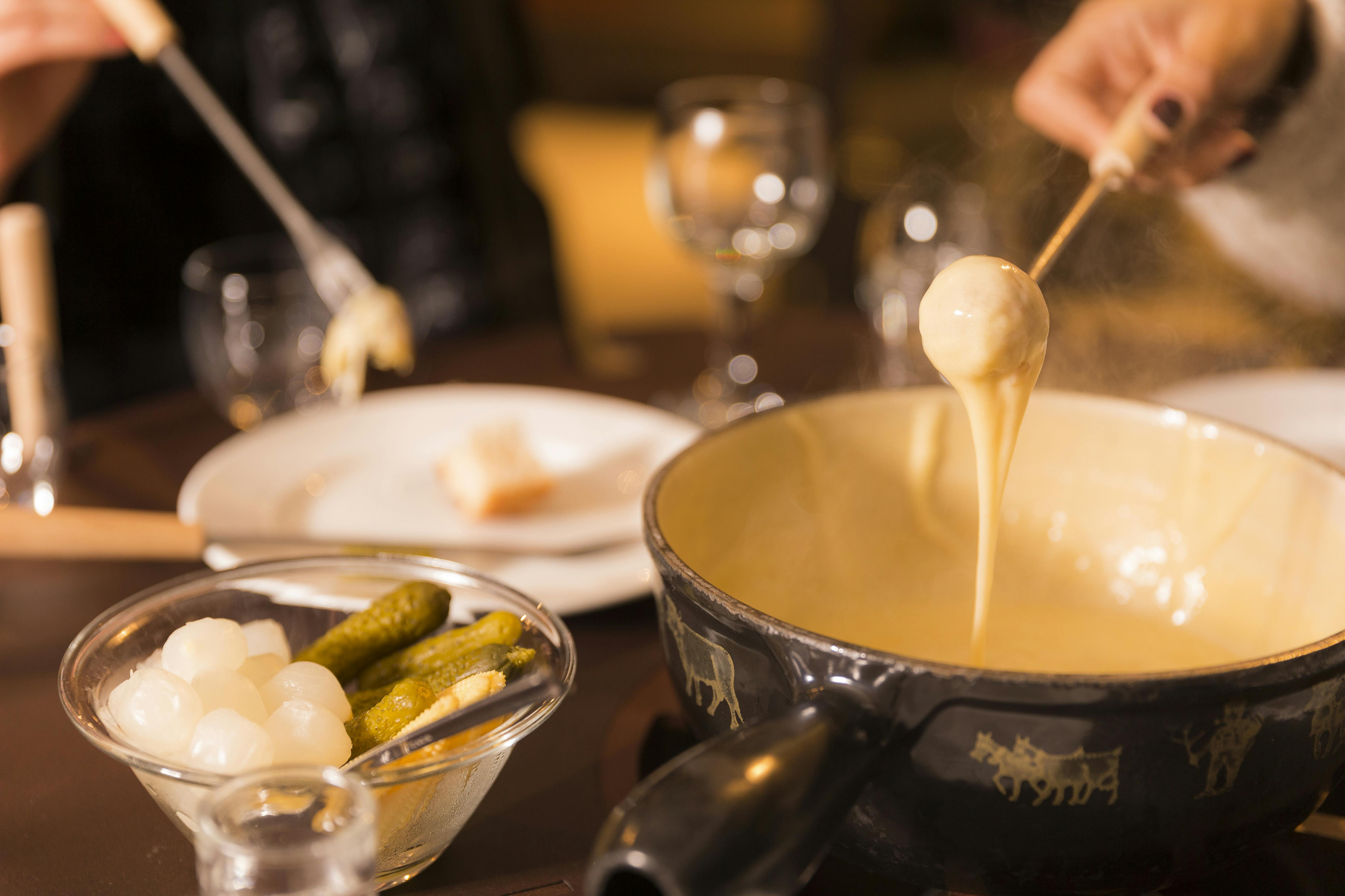 CHEESE FONDUE CRUISE ON LAKE ZURICH