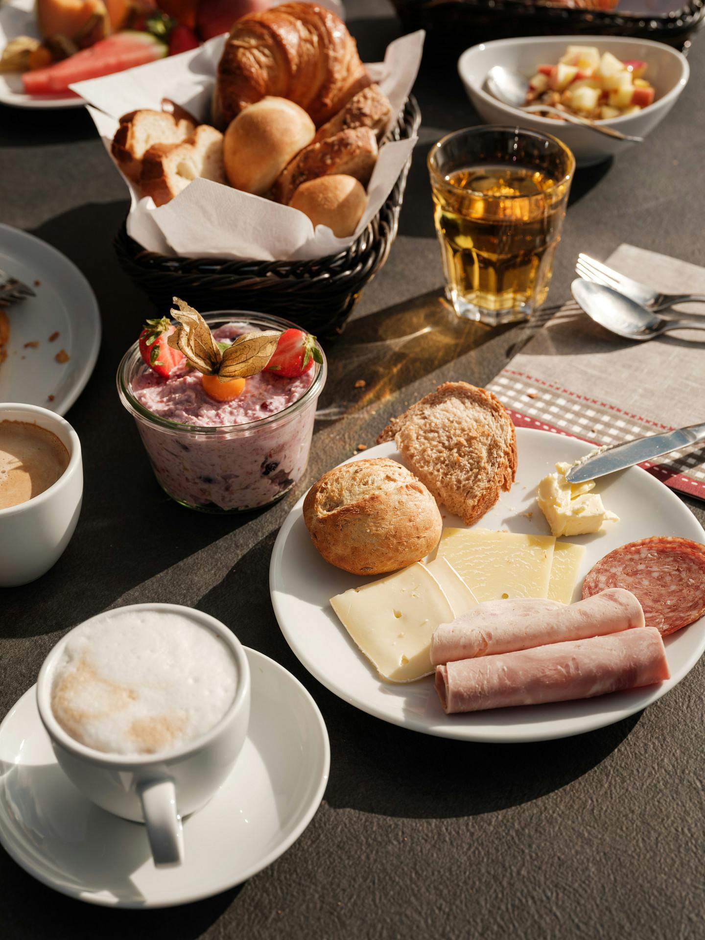 Frühstück inkl. Getränke und Bahnfahrt&nbsp;ab Beatenberg