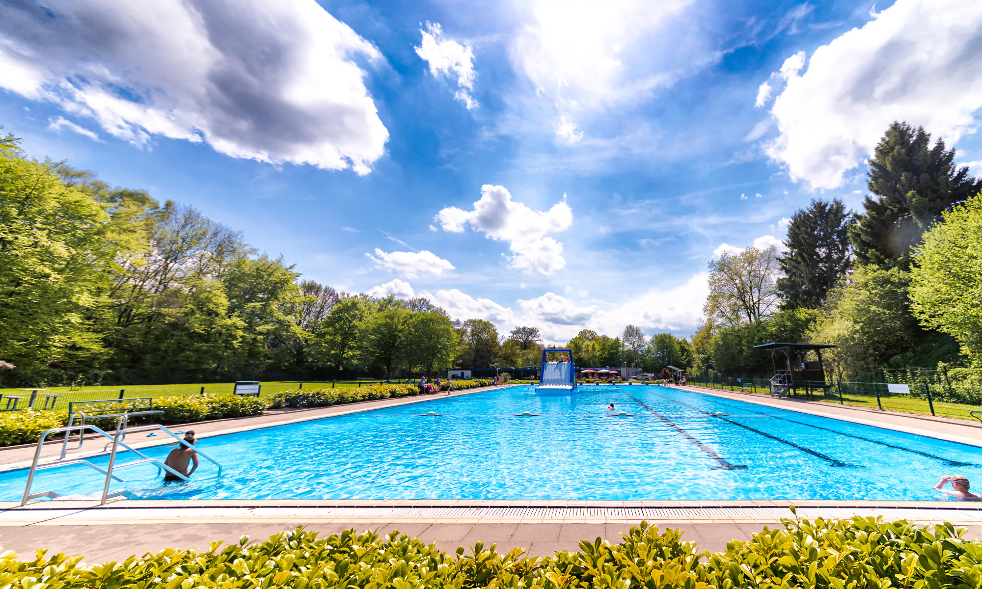 Saisonabo Freibad Ozeanien 2026