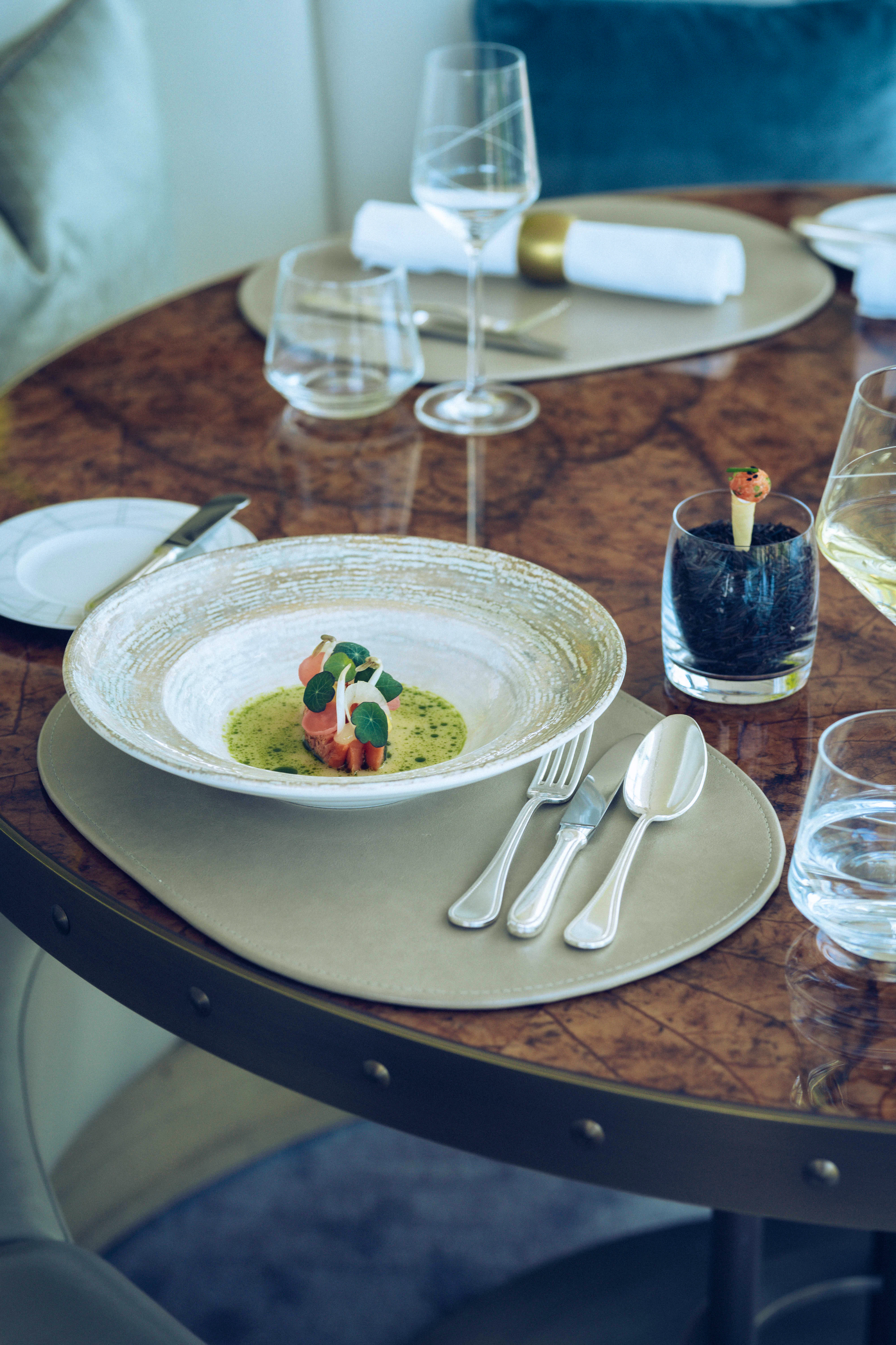3-Gang Gourmet Menü - Hotel Schloss Mönchstein*****s
