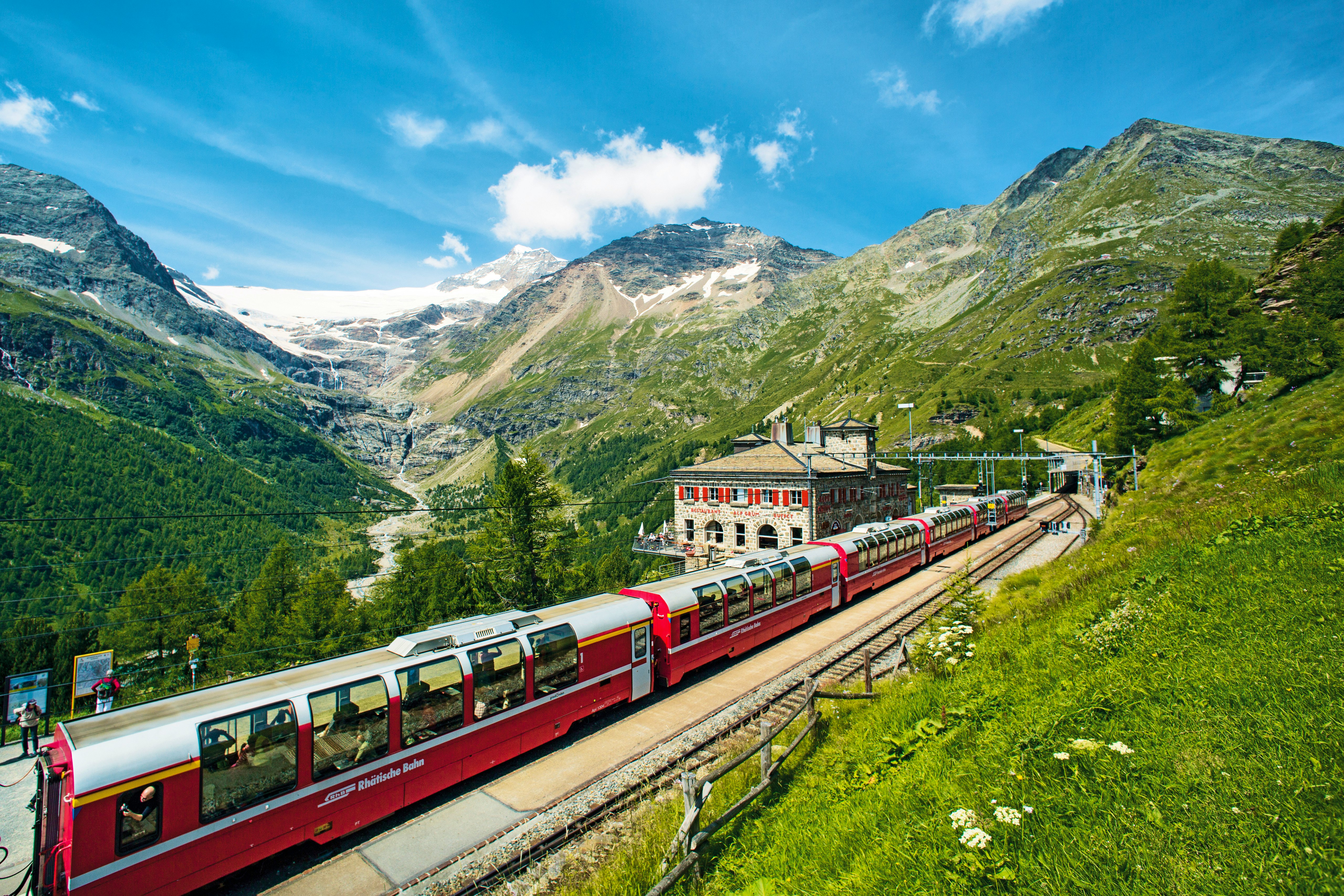 Bernina Express classico con pernottamento a St. Moritz e Lugano