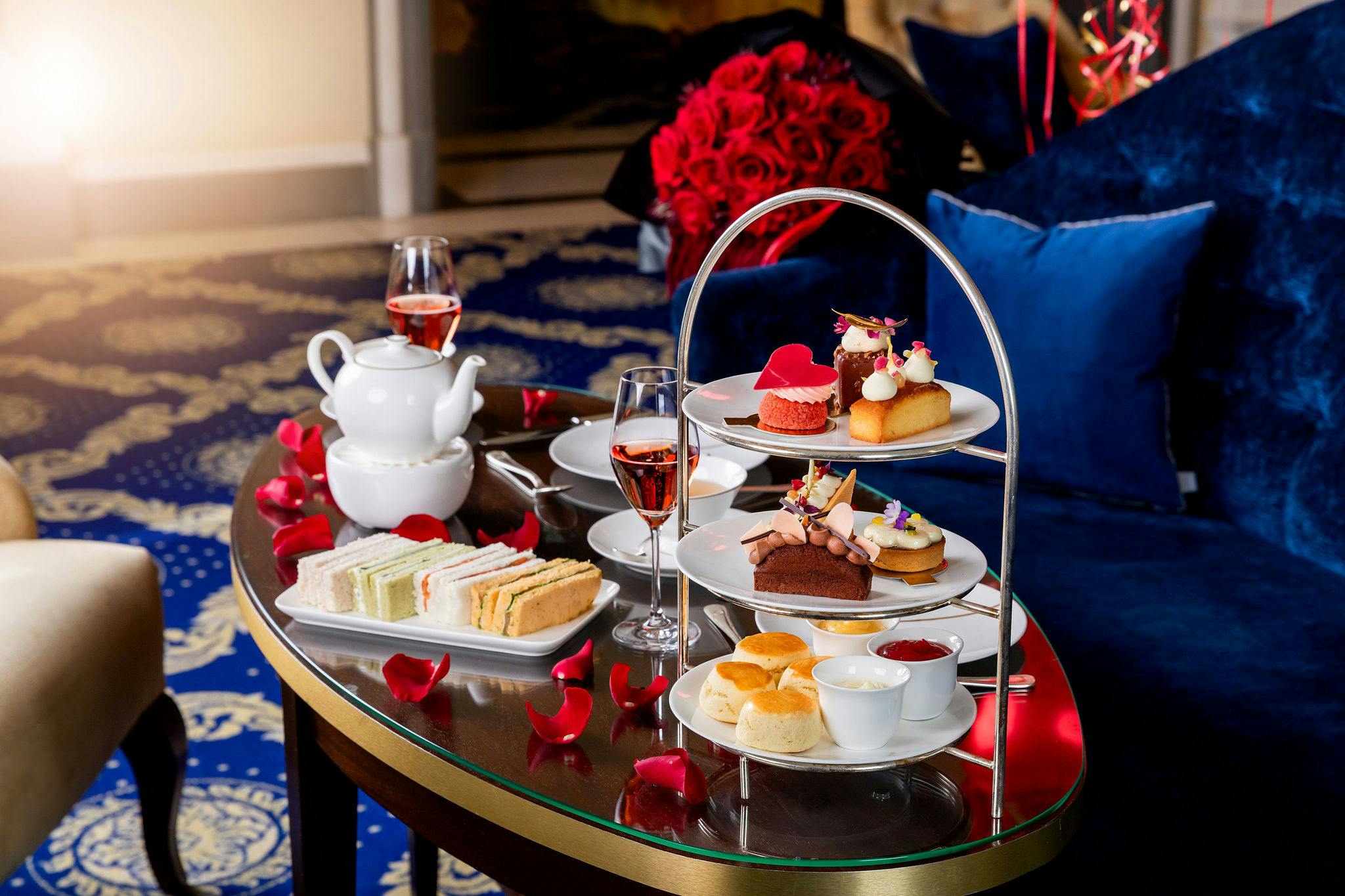 Valentinstags-Afternoon Tea