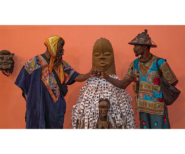 Das Flüstern des Archivs – ein Projekt in der Côte d'Ivoire