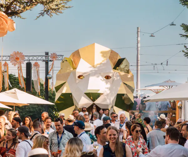 Baur au Lac Happenings | Street Parade