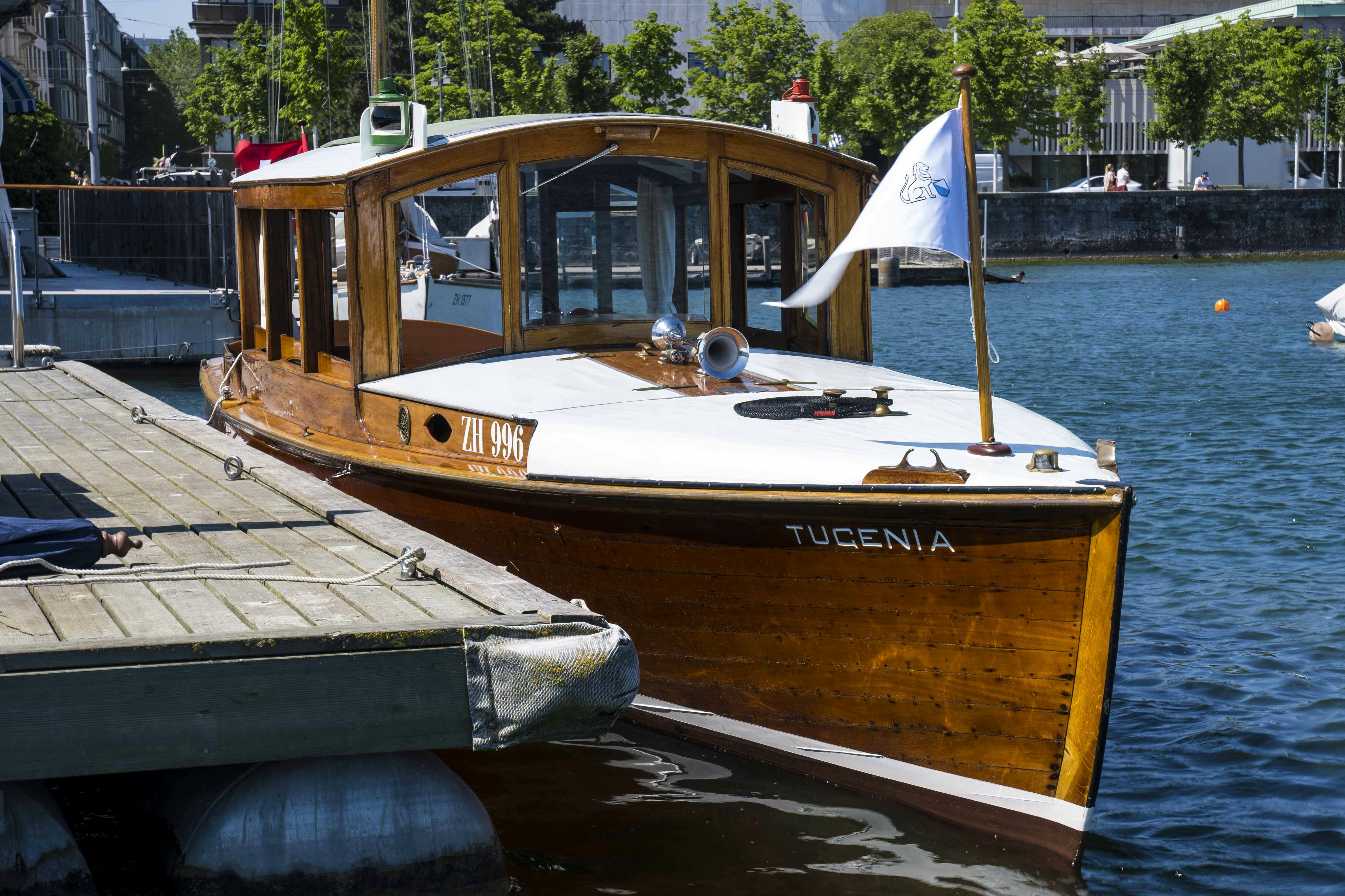 Tugenia Boat Tour