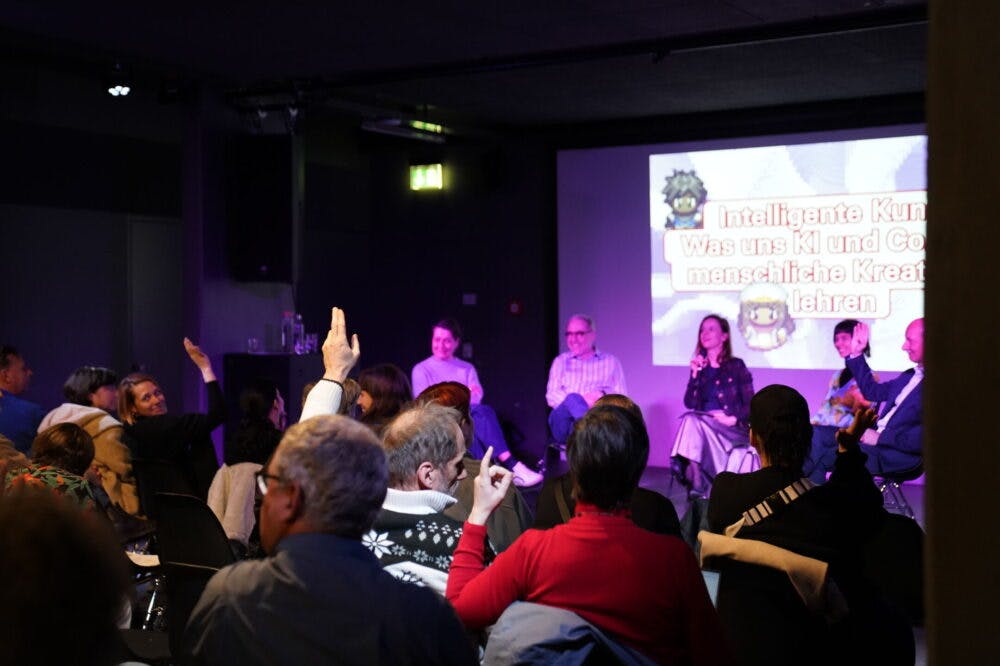 Panel Diskussion: Autorschaft, Kunst & KI