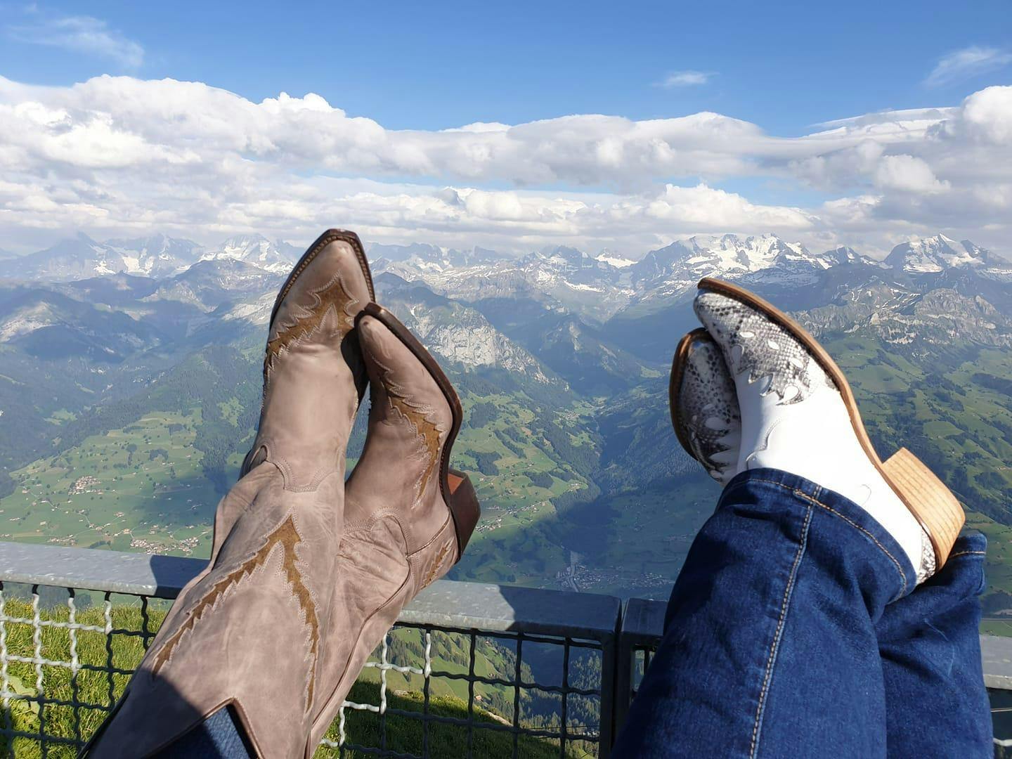 Line Dance und Abendessen auf dem Niesen