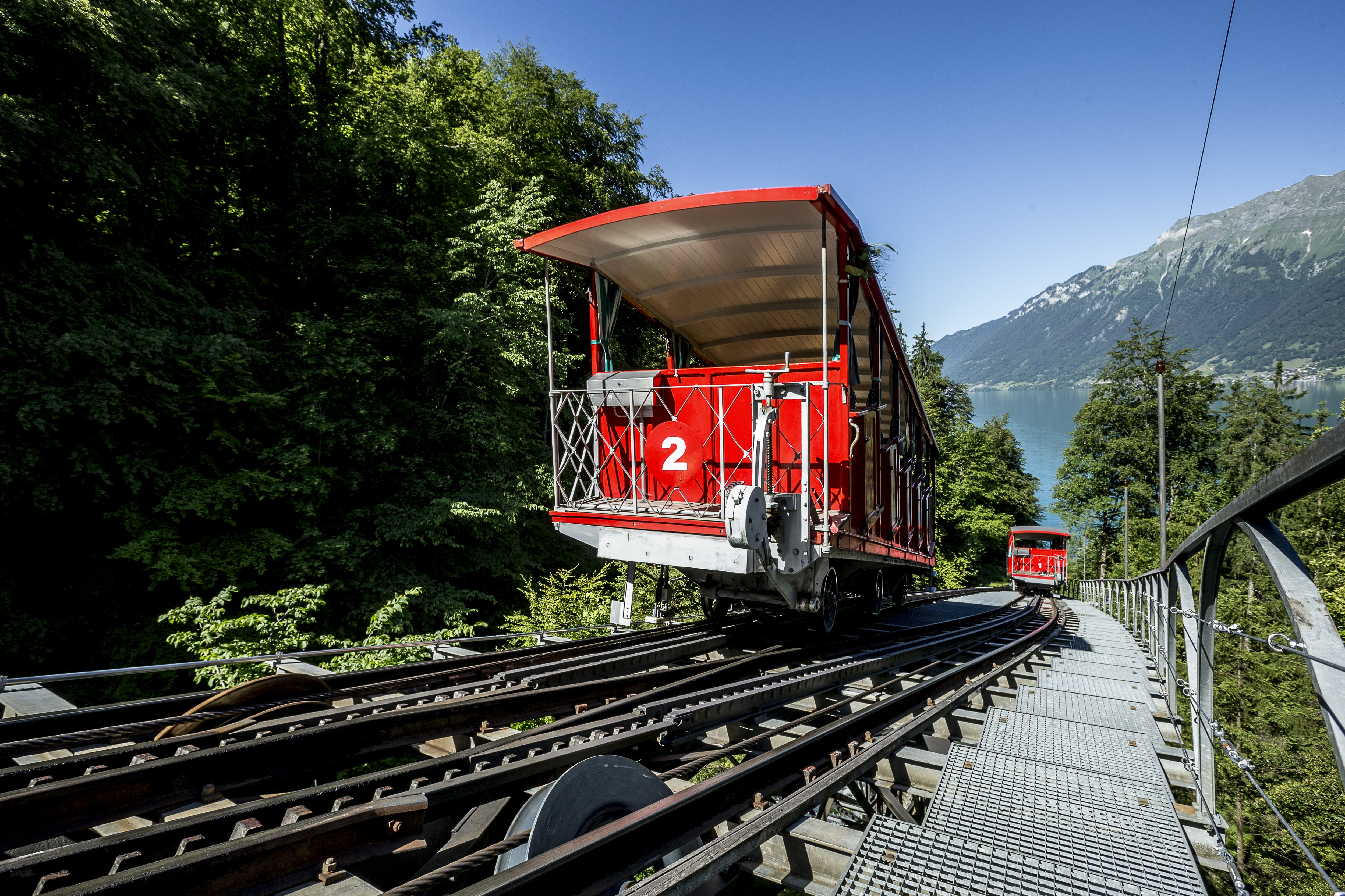 Return journey with the Giessbach funicular
