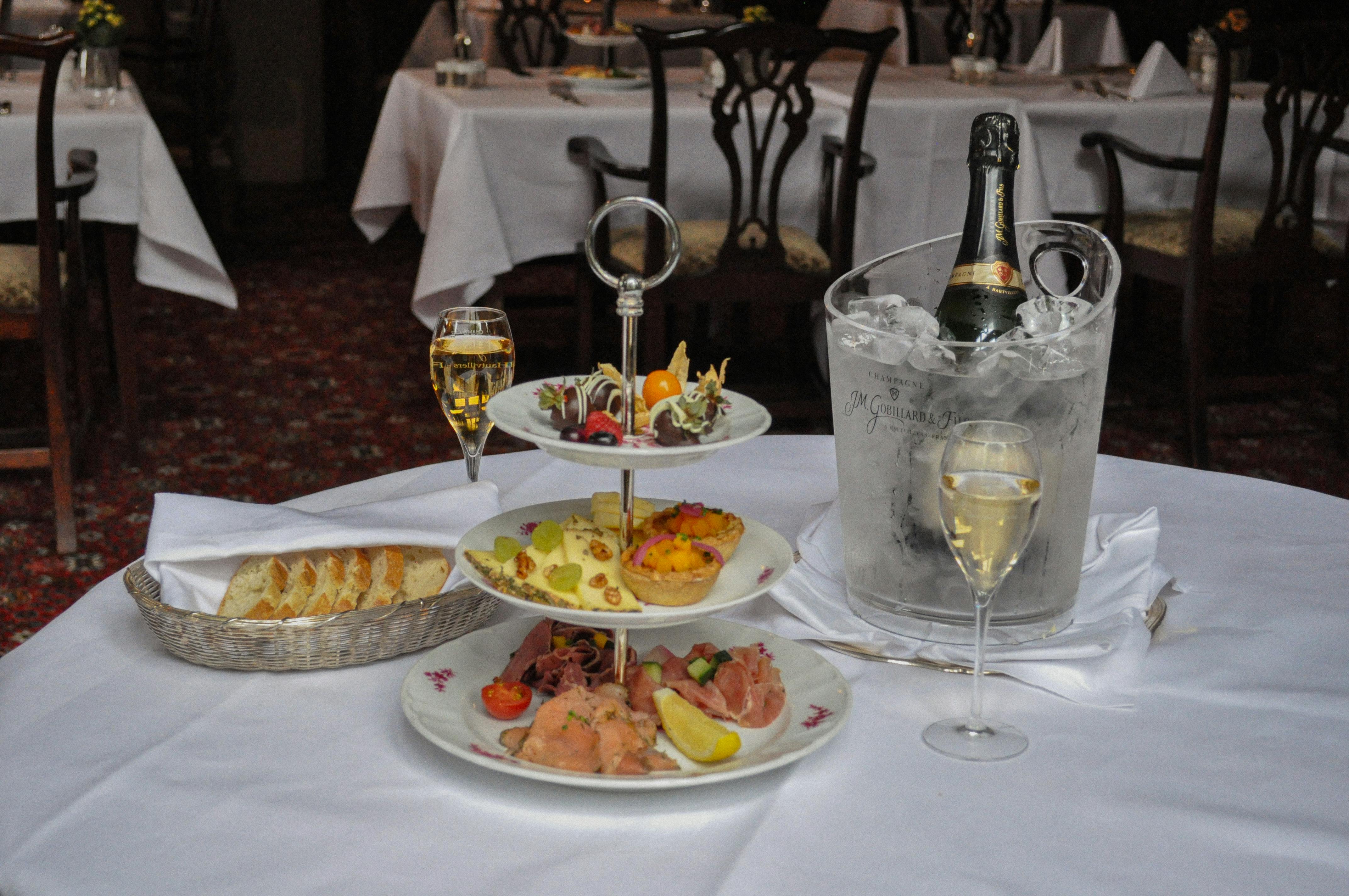 champagne sunday