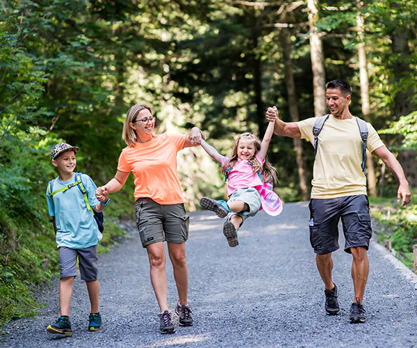 Familien-Abendwanderung