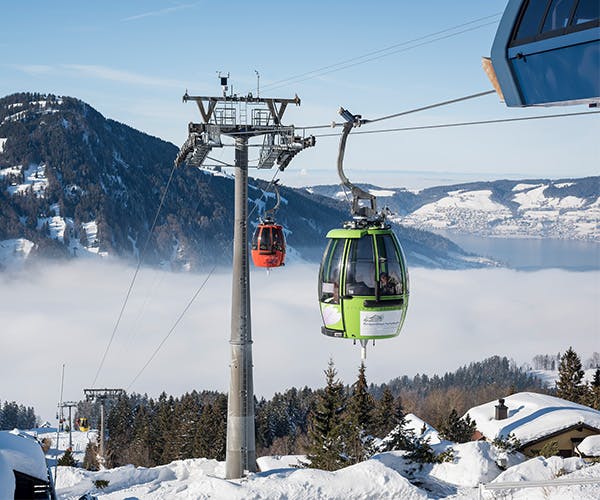 Berg- <strong>und </strong>Talfahrt mit der Drehgondelbahn