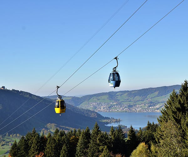 Berg- <strong>oder </strong>Talfahrt mit der Drehgondelbahn