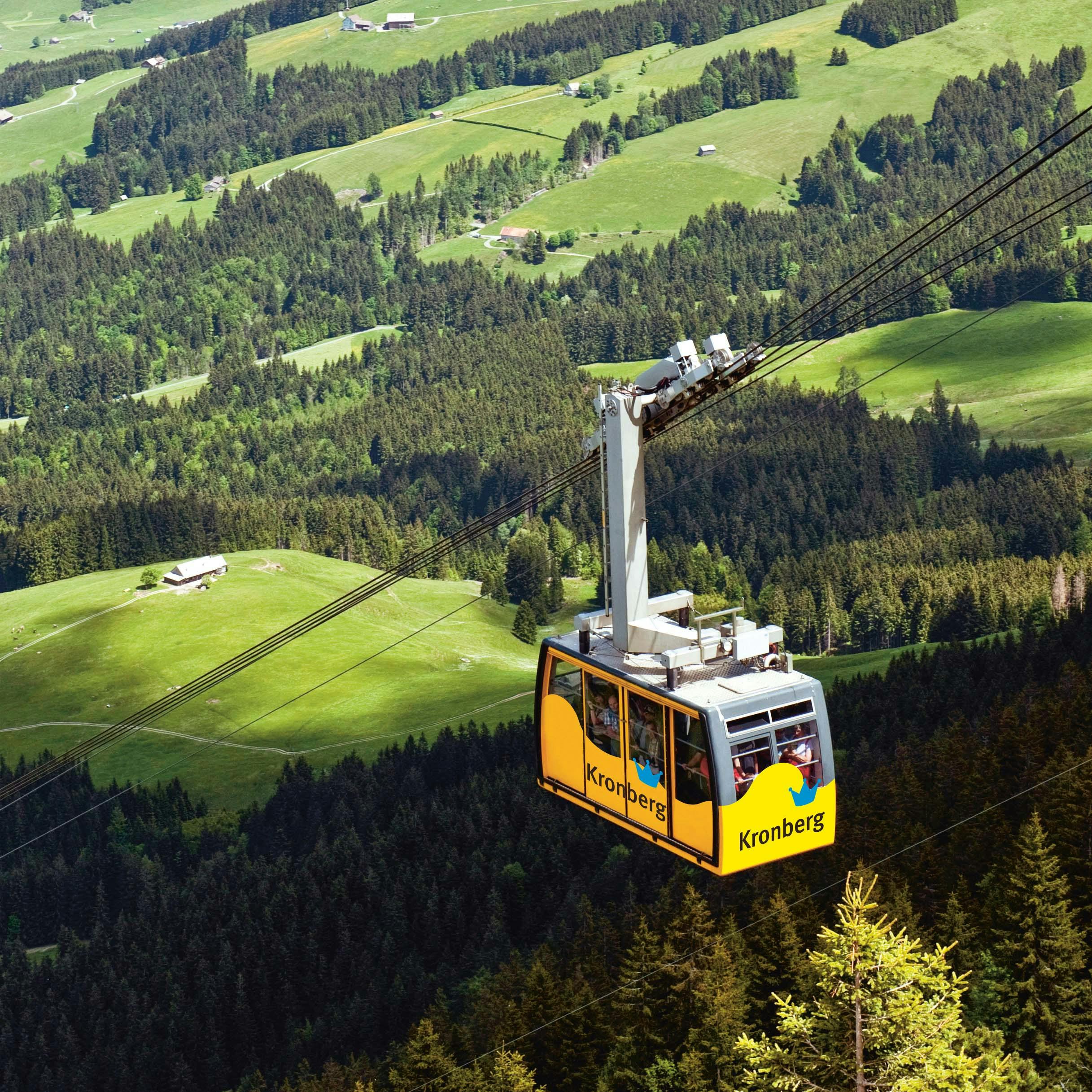 Fahrt mit der Luftseilbahn