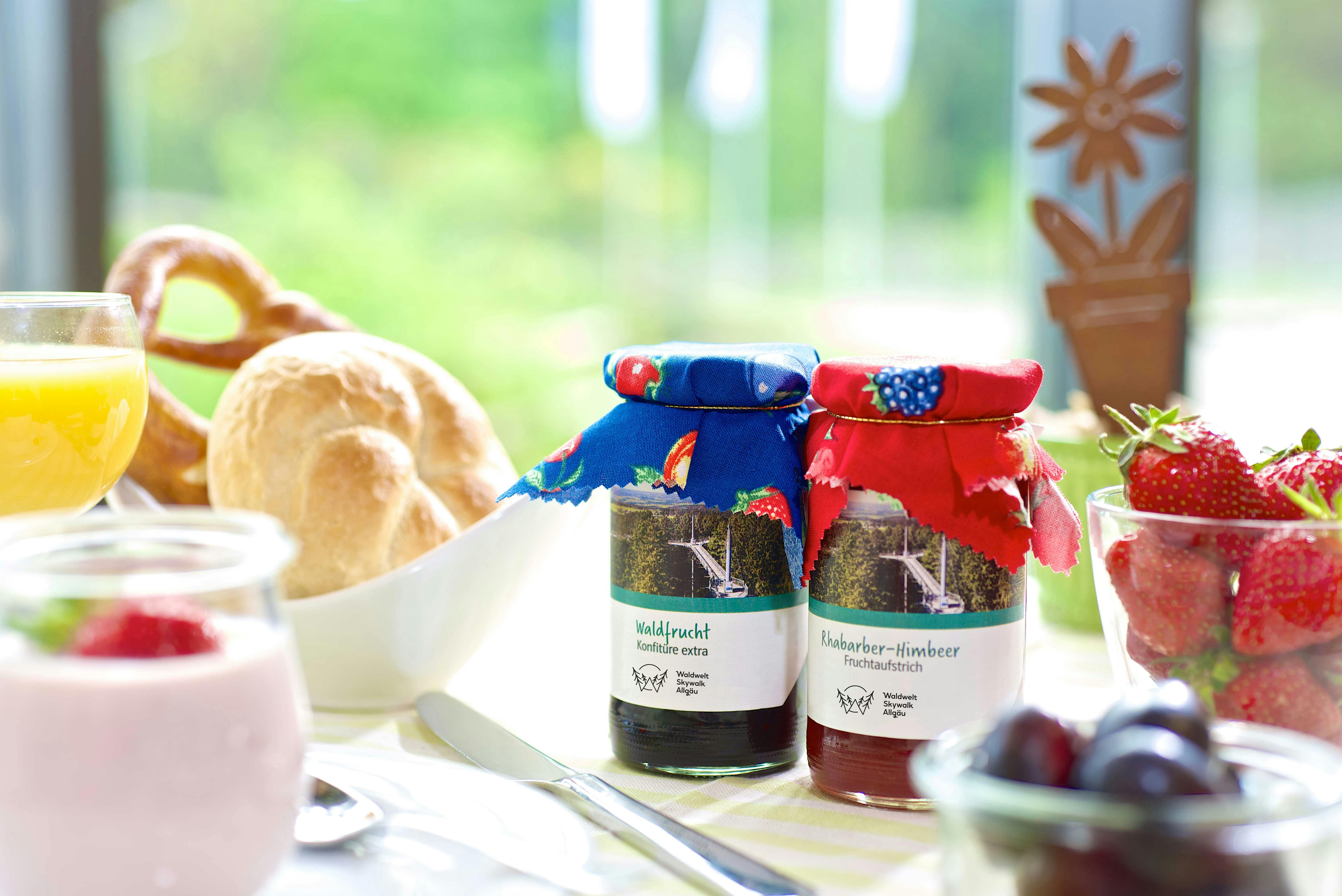 Morgenglück: Frühstück in der Waldwelt