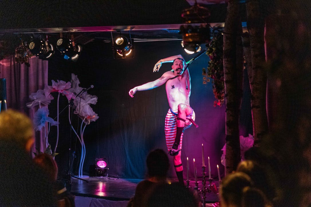 CABARET FOODSTORIES Dinner & Show 4.0