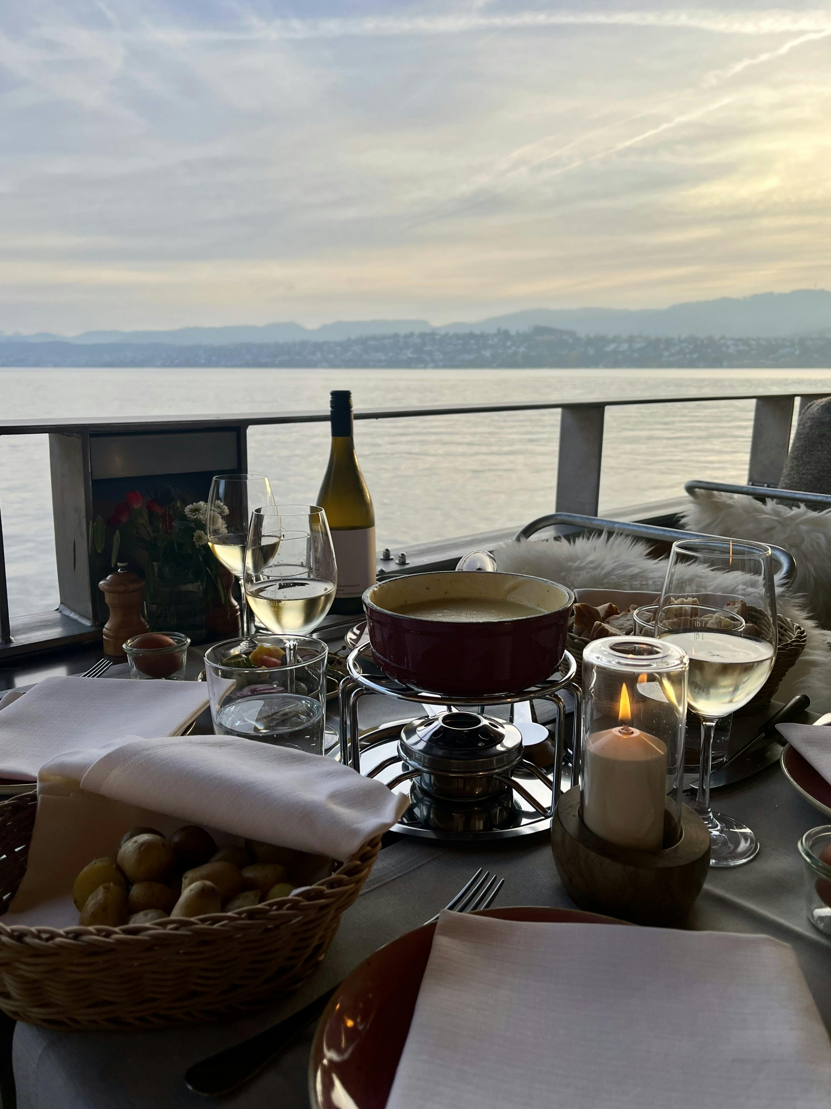 Fondue-Veranda der Fischerstube Zürihorn