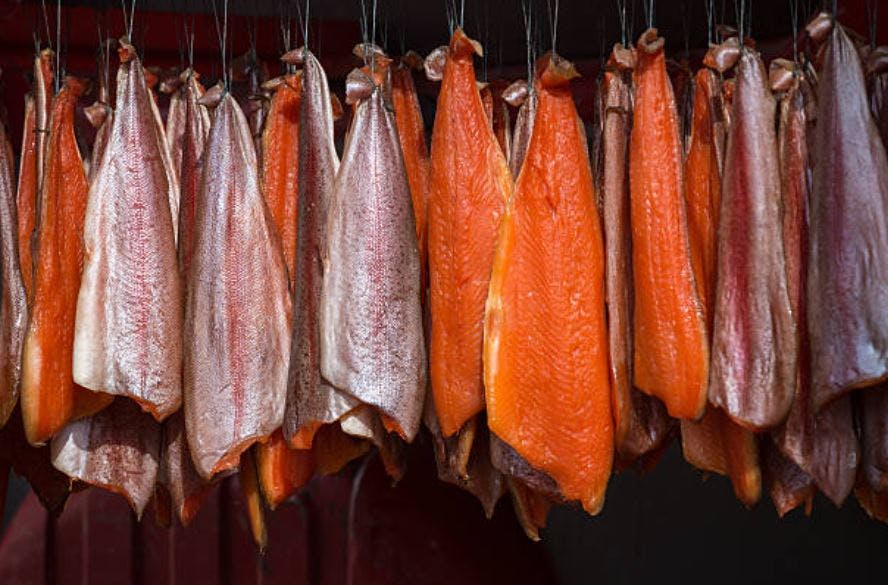 Geräucherter Lachs aus unserer Rauchkammer
