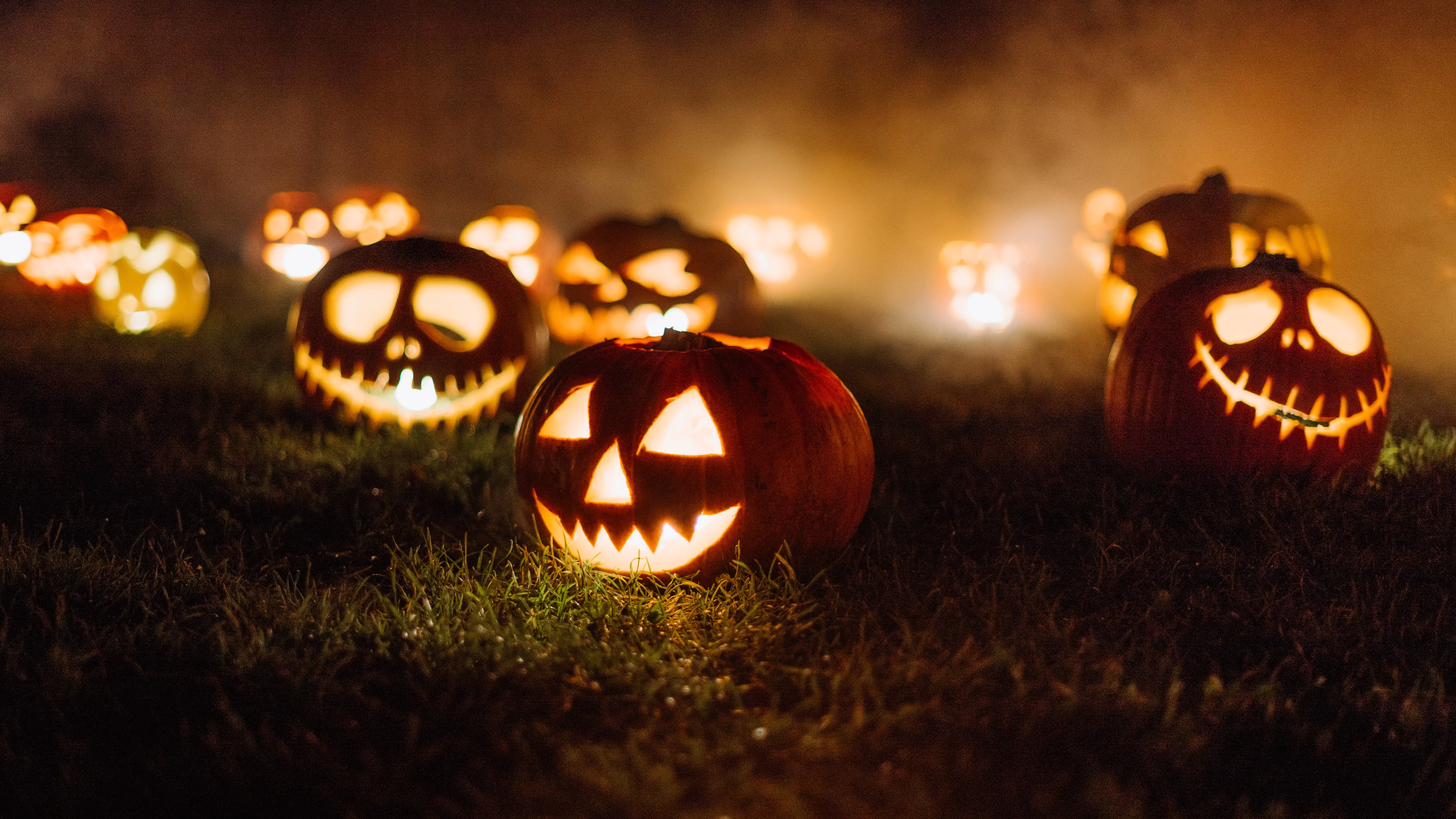 Dine to nine & let your Pumpkin shine
